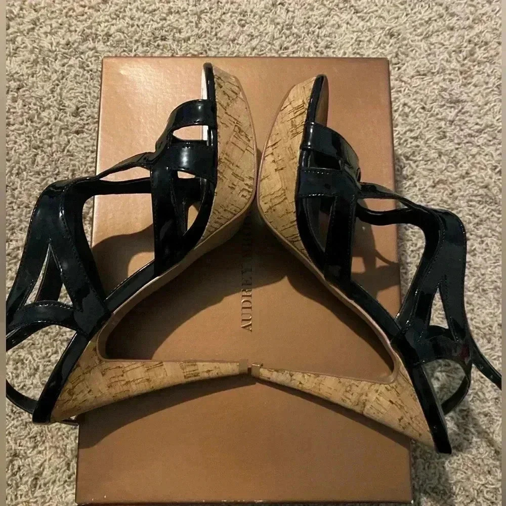 Audrey Brooke Shiny Black Cork Heeled Shoes Sz 8 - Picture 4 of 12